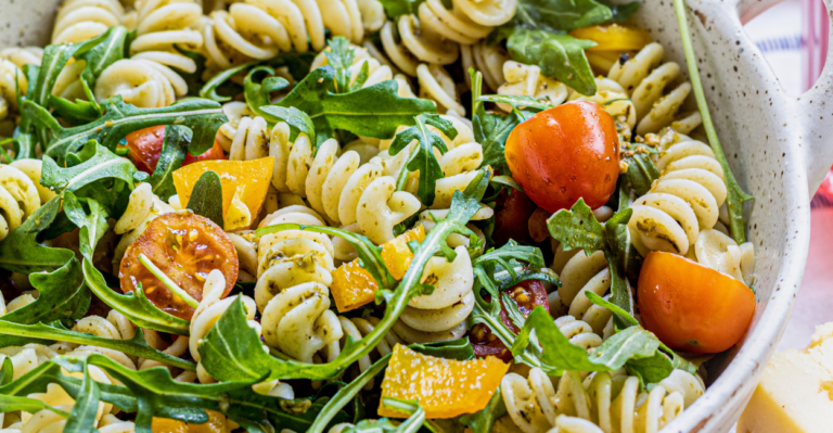 Salada de Macarrão Colorida